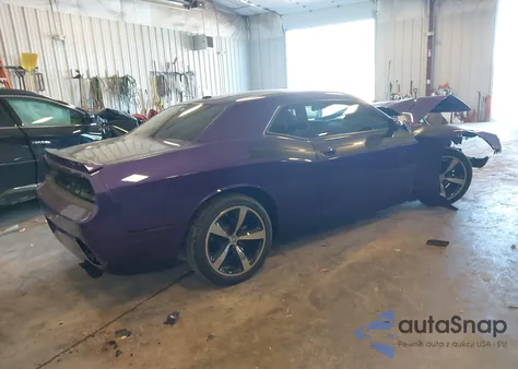 2013 Dodge Challenger R/T Classic z USA, uszkodzony, nr VIN 2C3CDYBT9DH684009